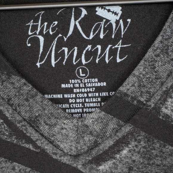 The Raw Uncut - Picture 2 of 4